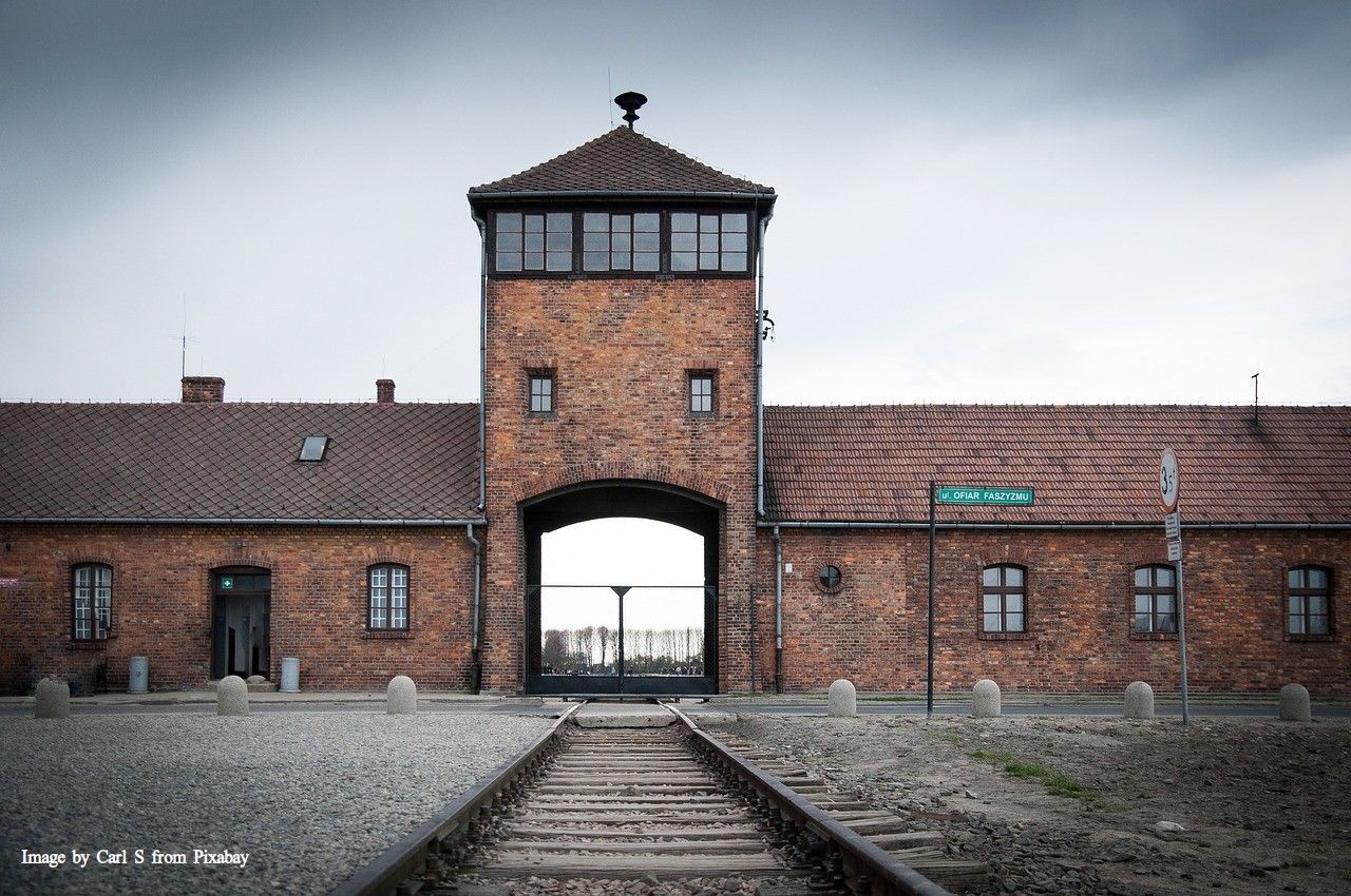 auschwitz-holocaust-ontkenning-wereldoorlog-nazisme-antisemitisme